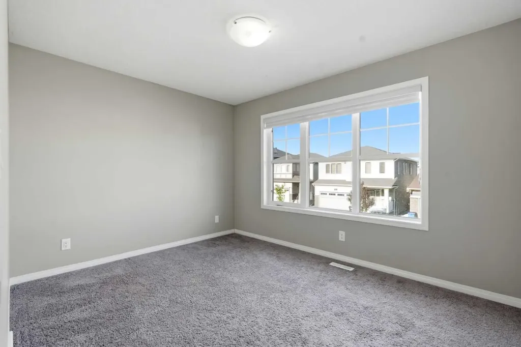 17 Carrington Manor NW Calgary AB T3P 0Z2