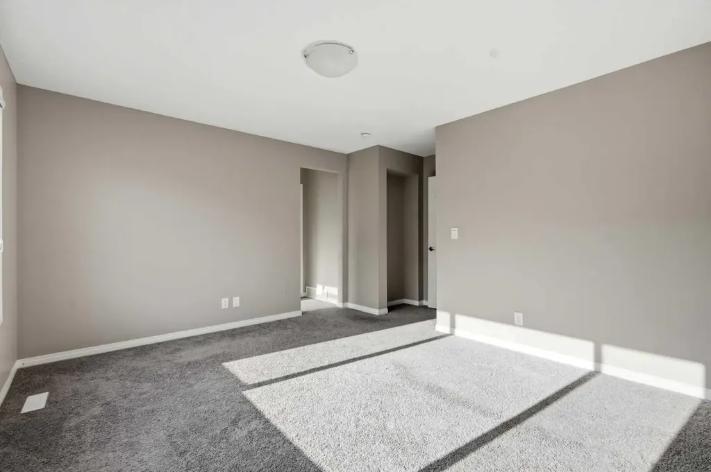 17 Carrington Manor NW Calgary AB T3P 0Z2