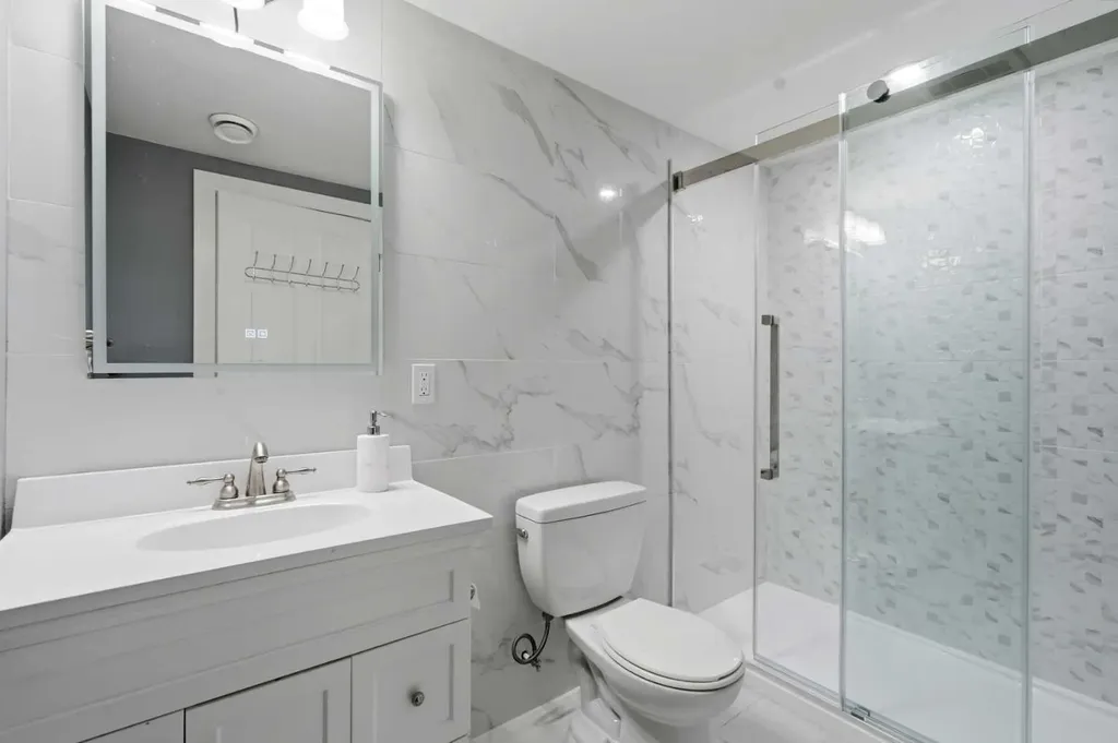 17 Carrington Manor NW Calgary AB T3P 0Z2