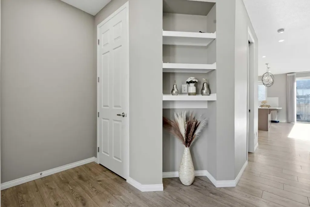 17 Carrington Manor NW Calgary AB T3P 0Z2