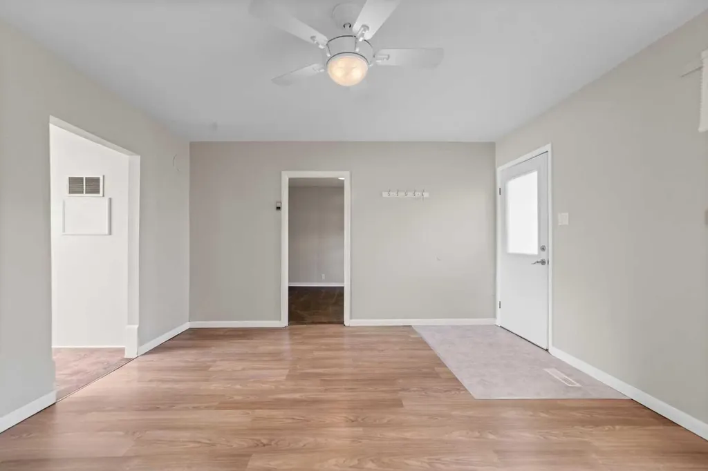 5137 50 Street Daysland AB T0B 1A0