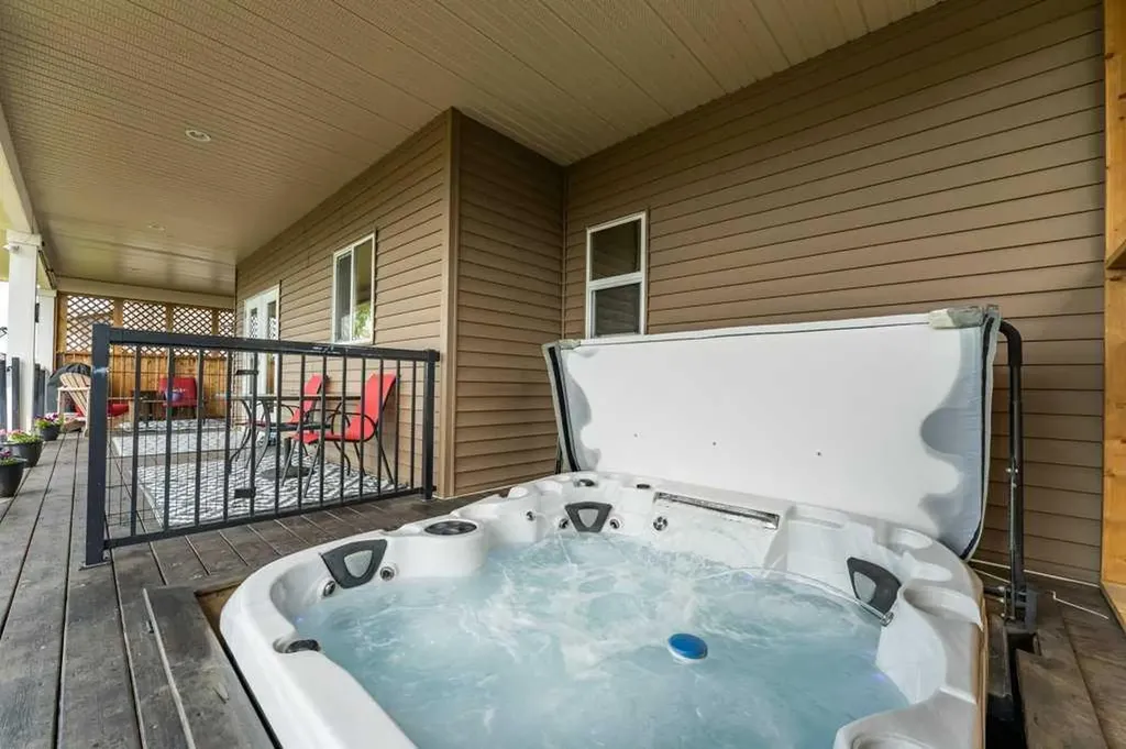 472 Sunset Link Crossfield AB T0M 0S0