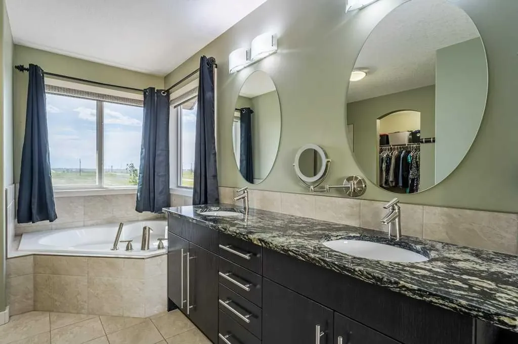 472 Sunset Link Crossfield AB T0M 0S0