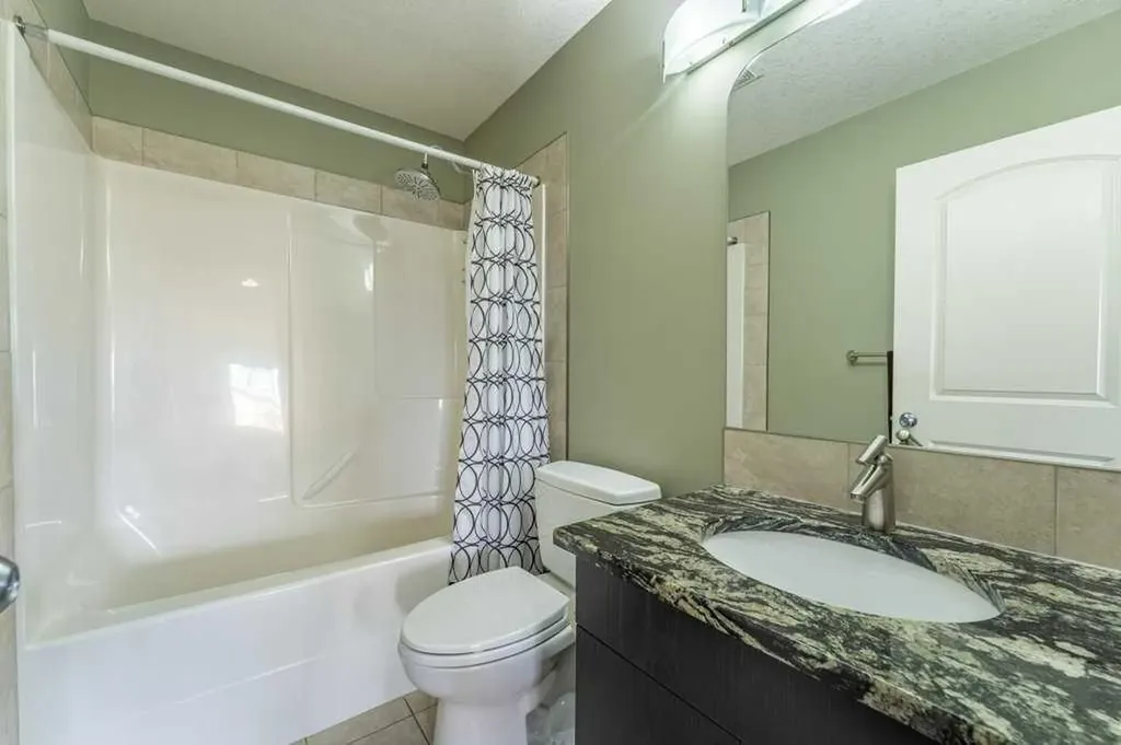 472 Sunset Link Crossfield AB T0M 0S0