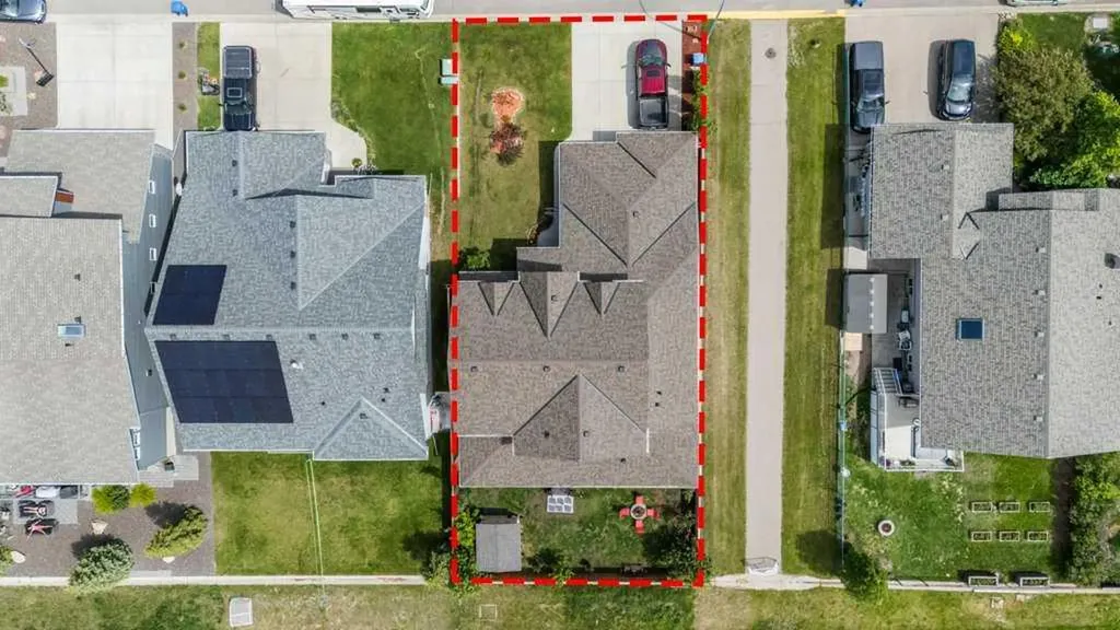 472 Sunset Link Crossfield AB T0M 0S0