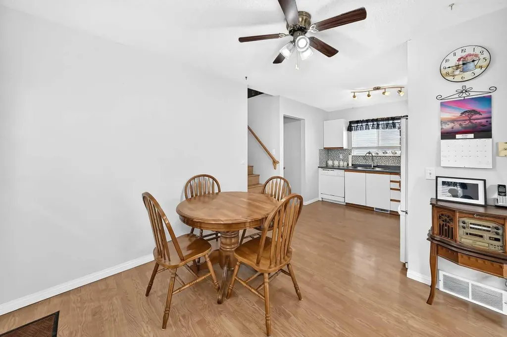 57 San Diego Way NE Calgary AB T1Y 7A5