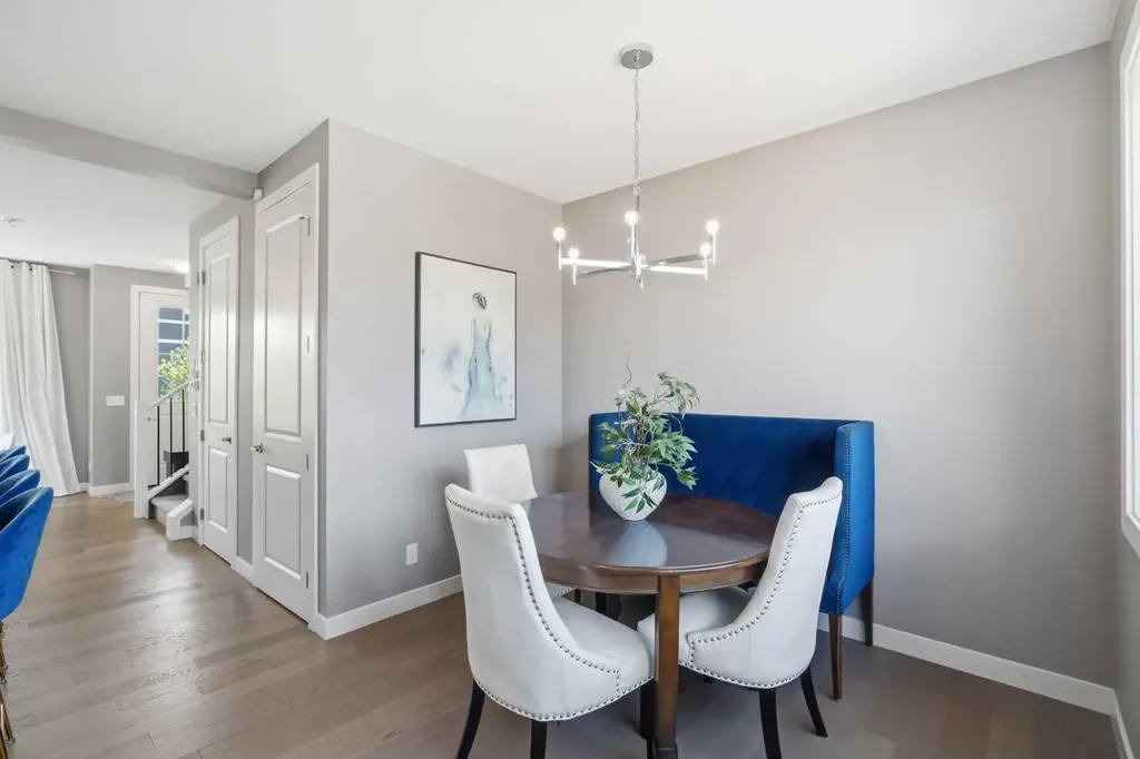 332 Lawthorn Way SE Airdrie AB T4A 3M7