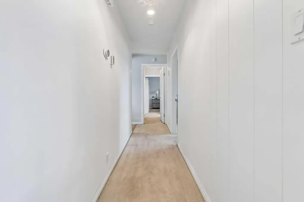 1418 18 Avenue Didsbury AB T0M 0W0
