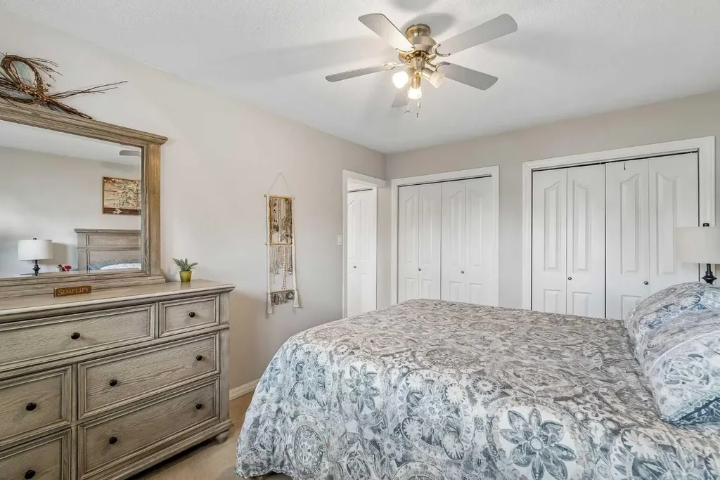 1418 18 Avenue Didsbury AB T0M 0W0
