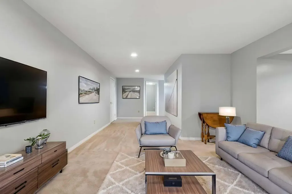 1418 18 Avenue Didsbury AB T0M 0W0