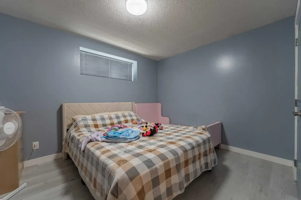 136 Legacy Circle SE Calgary AB T2X 0X7