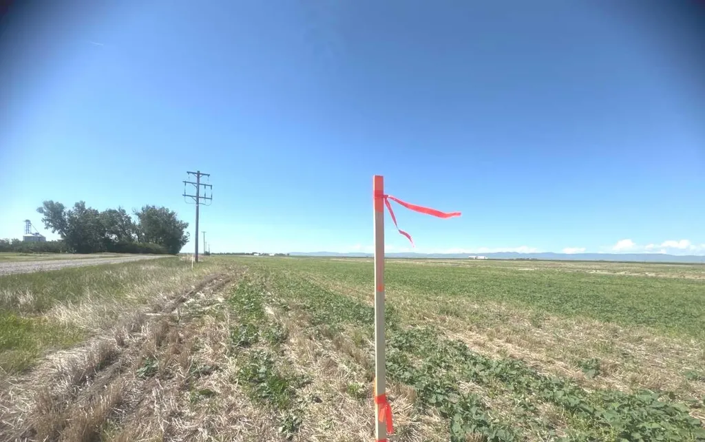 4;27;12;1;SE Highway #2 Claresholm AB T0l 0T0