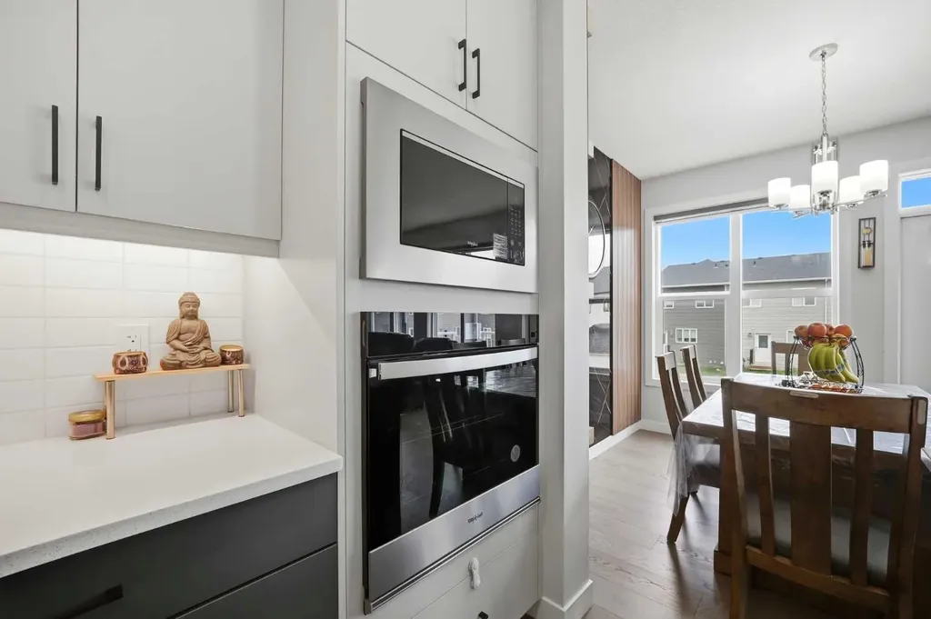 241 Homestead Crescent NE Calgary AB T3J 5S4