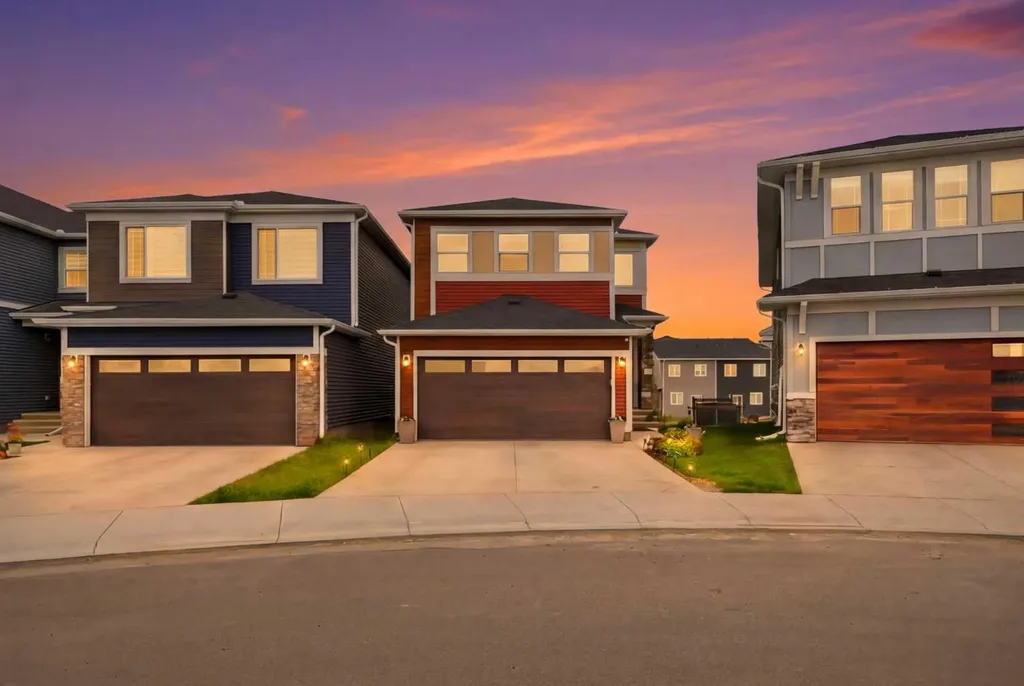 241 Homestead Crescent NE Calgary AB T3J 5S4