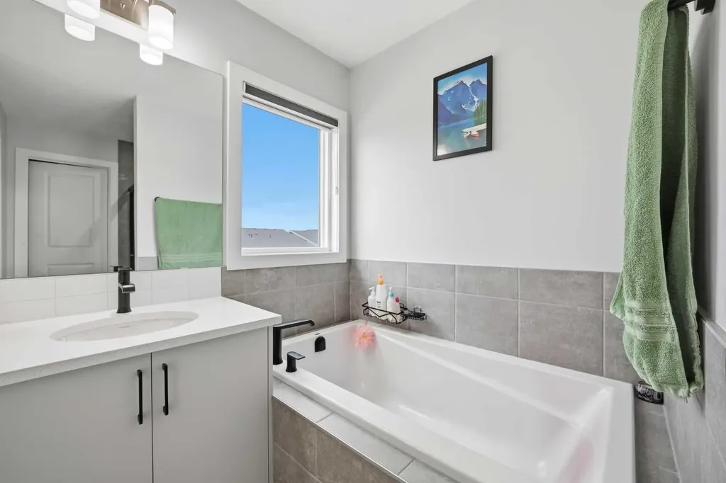 241 Homestead Crescent NE Calgary AB T3J 5S4