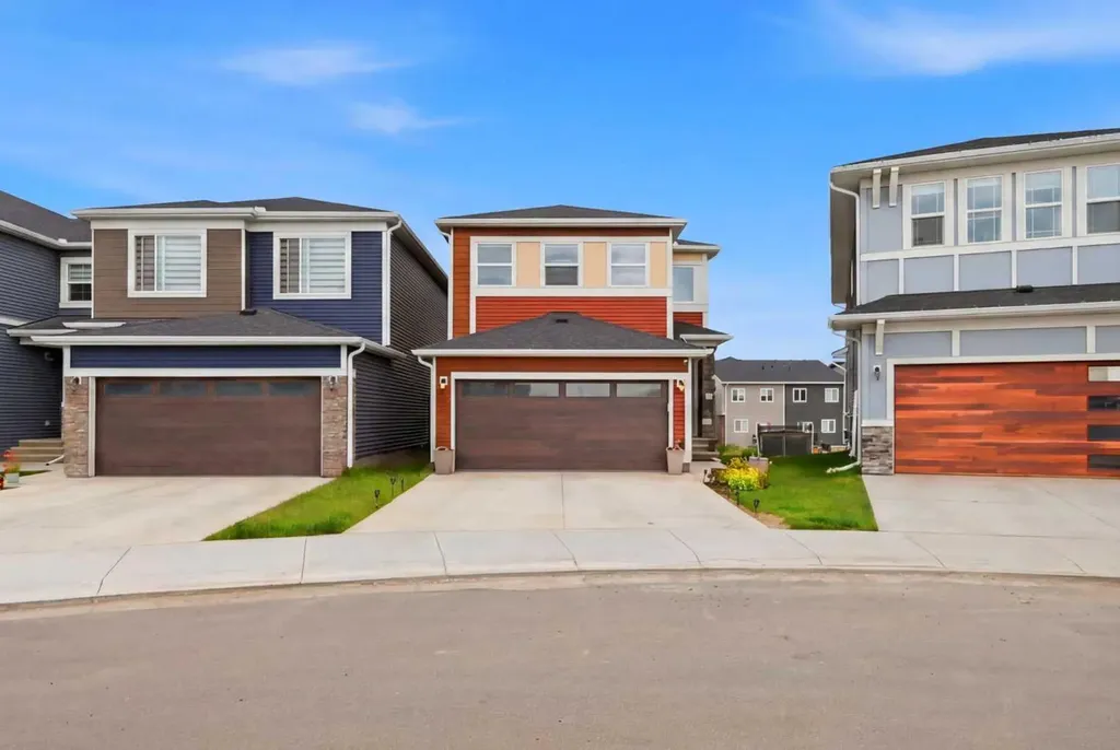 241 Homestead Crescent NE Calgary AB T3J 5S4