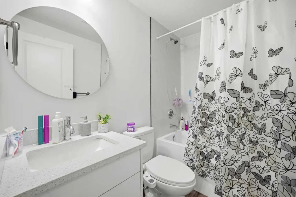 241 Homestead Crescent NE Calgary AB T3J 5S4