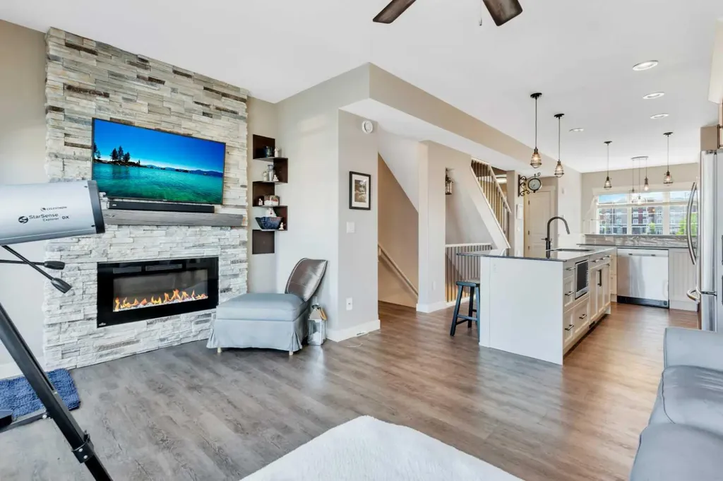 5210 Lakeshore Drive Sylvan Lake AB T4S 0M6
