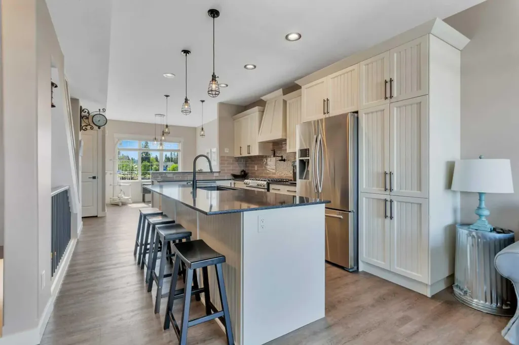 5210 Lakeshore Drive Sylvan Lake AB T4S 0M6