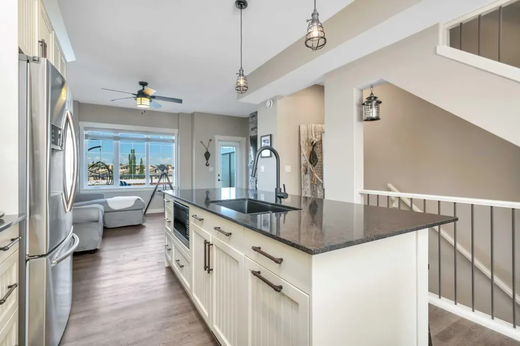 5210 Lakeshore Drive Sylvan Lake AB T4S 0M6