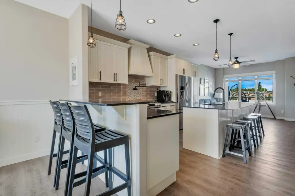 5210 Lakeshore Drive Sylvan Lake AB T4S 0M6