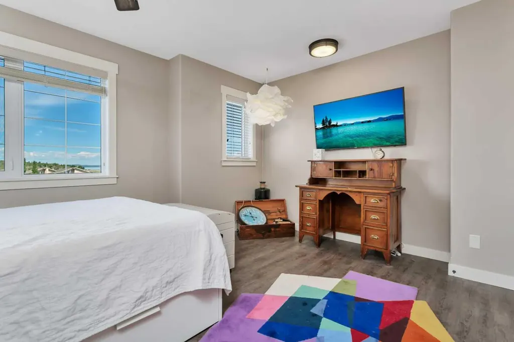 5210 Lakeshore Drive Sylvan Lake AB T4S 0M6