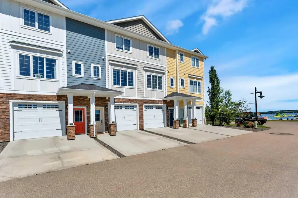 5210 Lakeshore Drive Sylvan Lake AB T4S 0M6