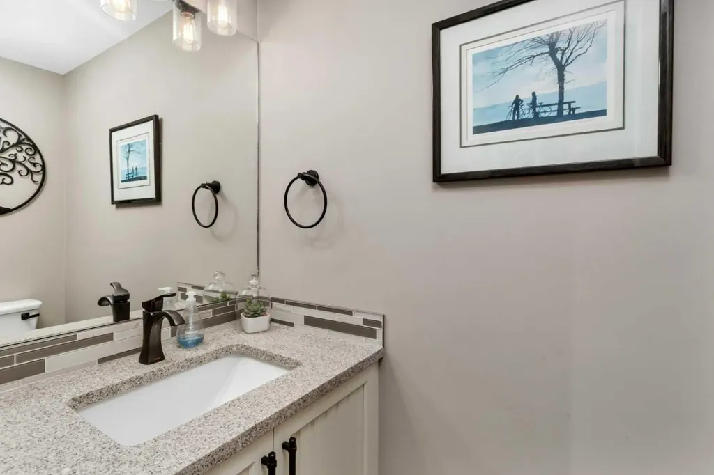 5210 Lakeshore Drive Sylvan Lake AB T4S 0M6