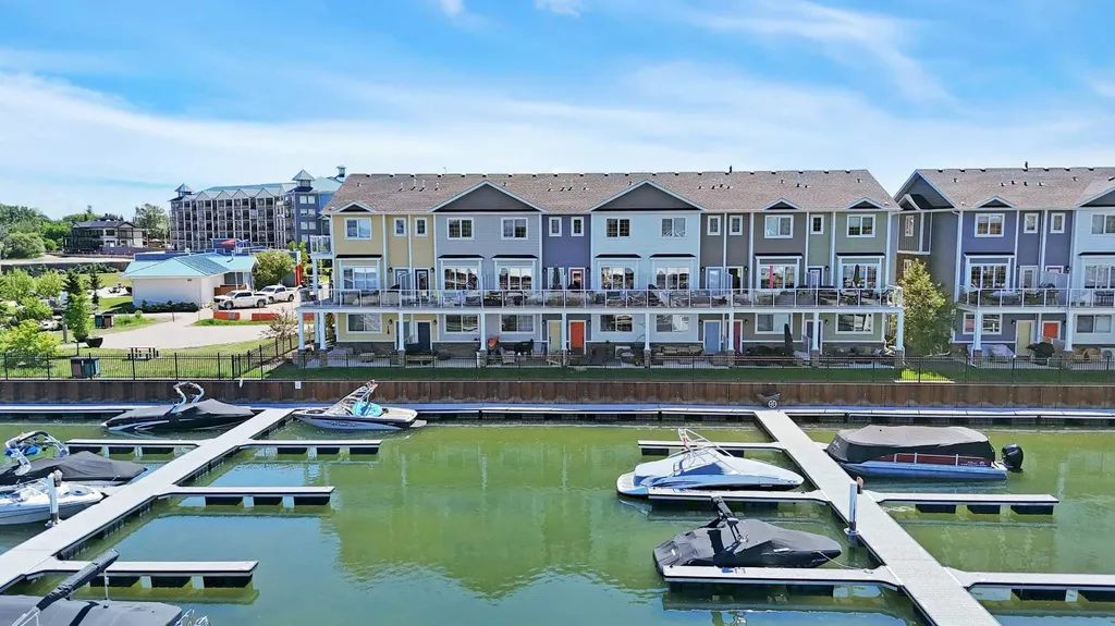 5210 Lakeshore Drive Sylvan Lake AB T4S 0M6