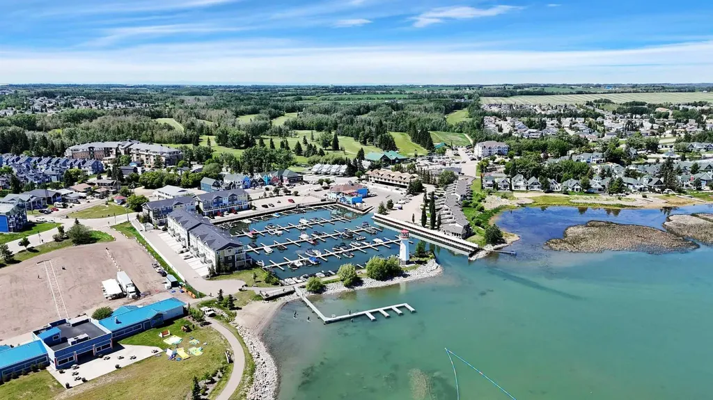 5210 Lakeshore Drive Sylvan Lake AB T4S 0M6