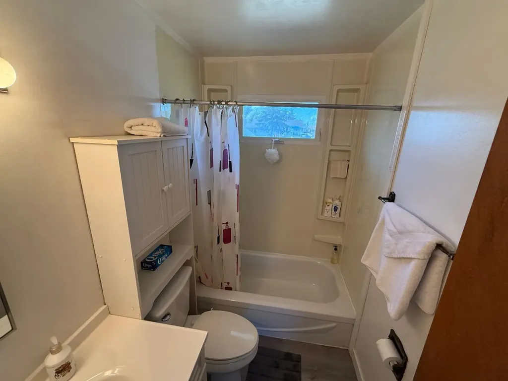5309 43 Avenue Athabasca AB T9S 1J7