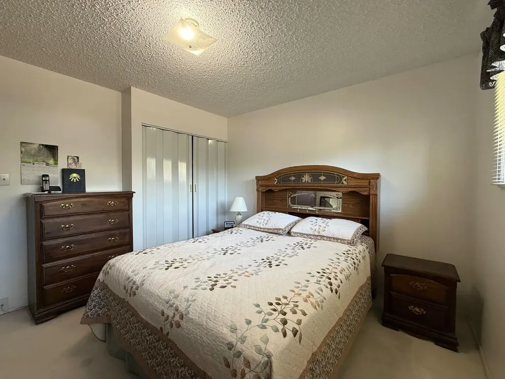 5309 43 Avenue Athabasca AB T9S 1J7