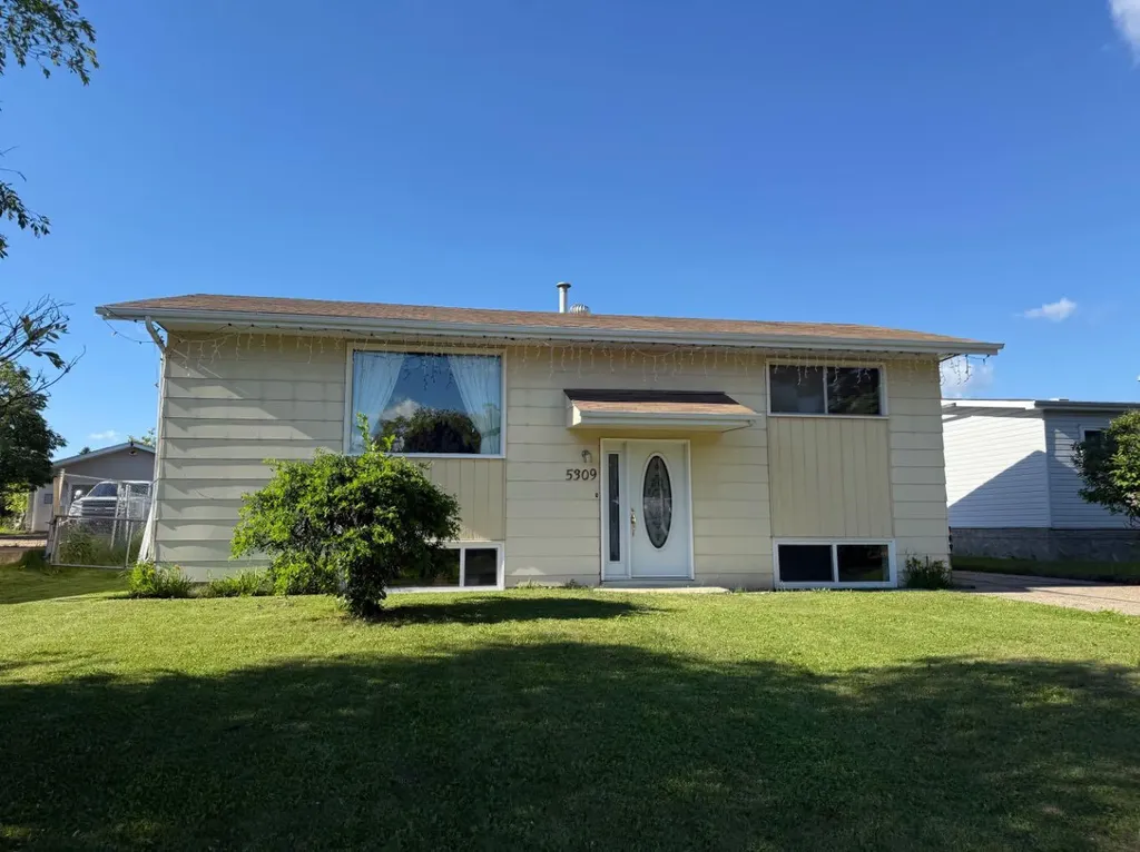 5309 43 Avenue Athabasca AB T9S 1J7