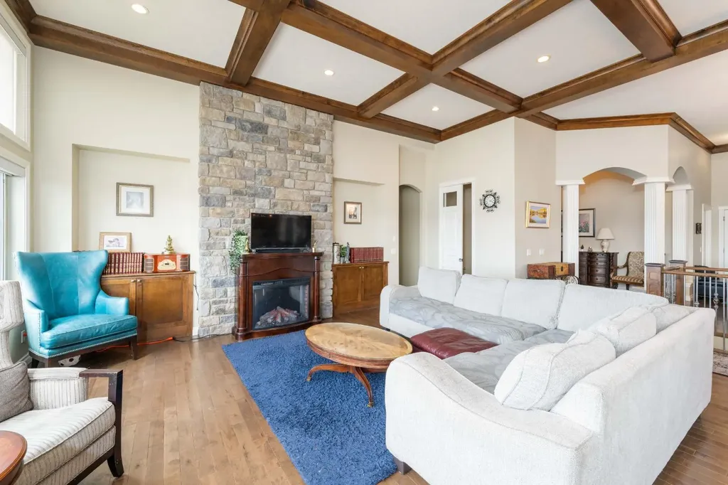 194 Gleneagles Estates Lane Cochrane AB T4C 2H8