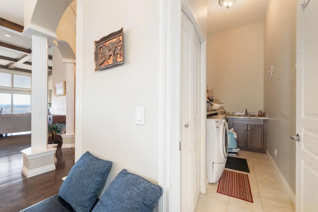 194 Gleneagles Estates Lane Cochrane AB T4C 2H8