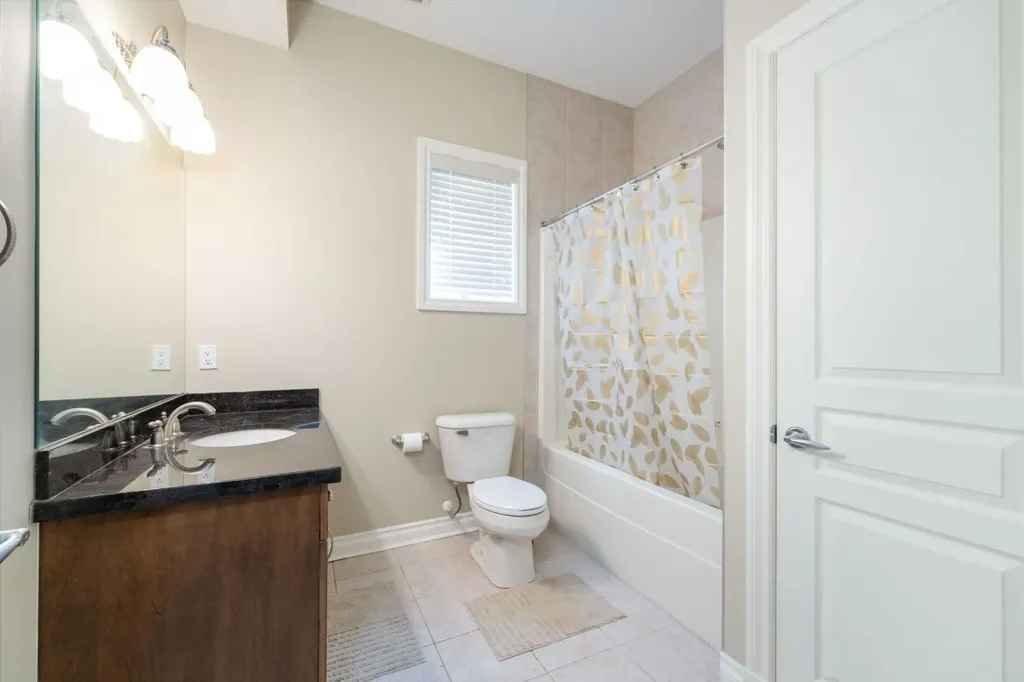 194 Gleneagles Estates Lane Cochrane AB T4C 2H8