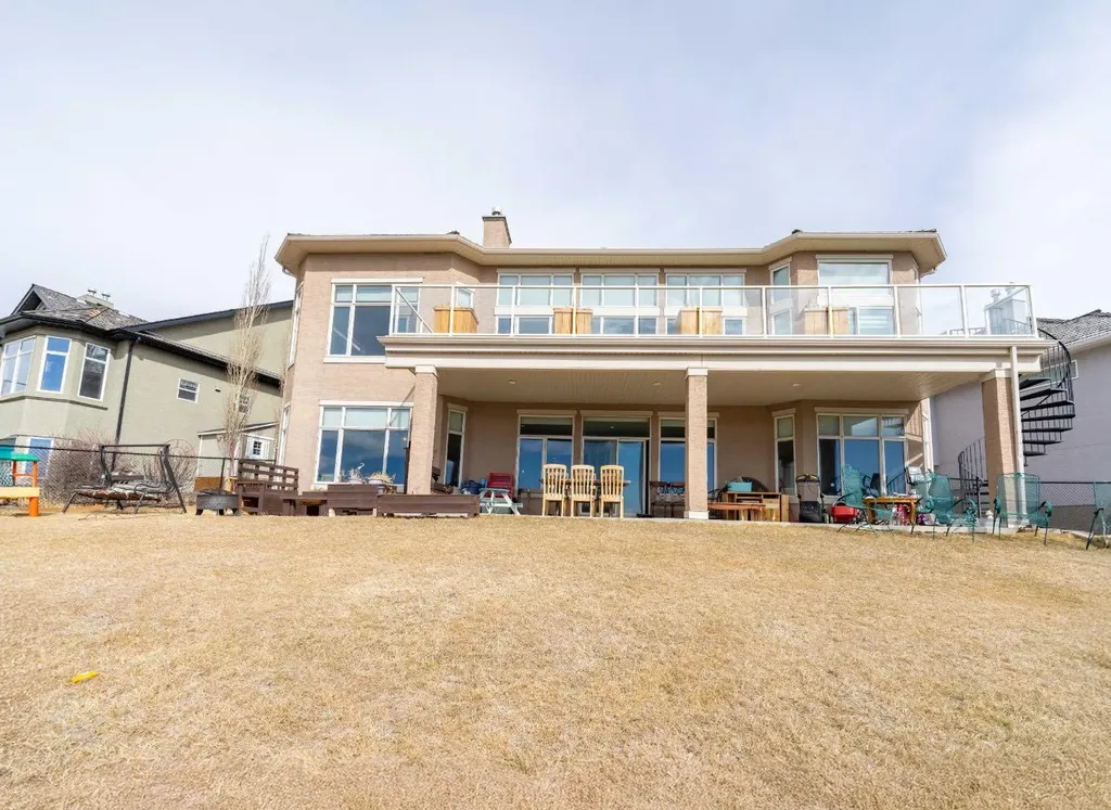 194 Gleneagles Estates Lane Cochrane AB T4C 2H8