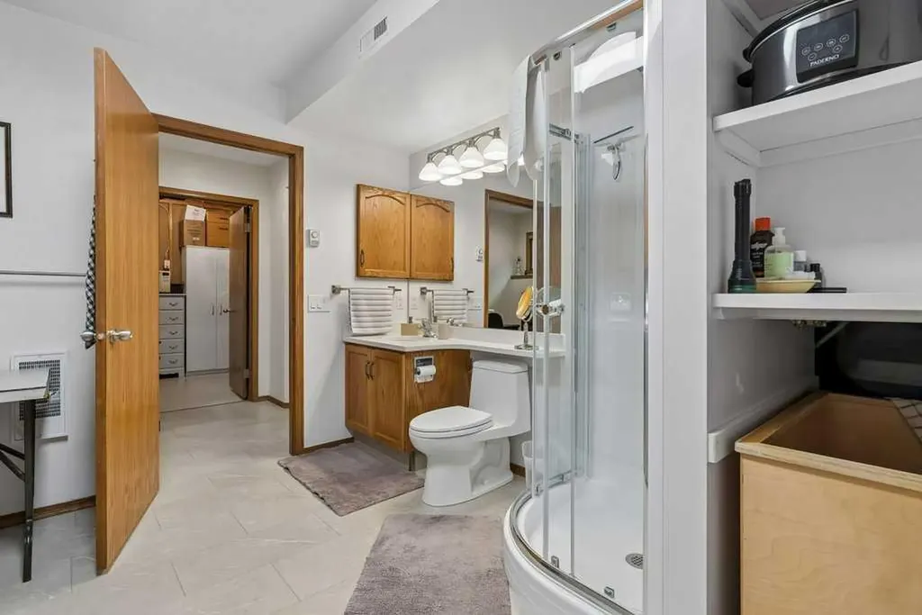 44 Macewan Ridge Gate NW Calgary AB T3K 3W2