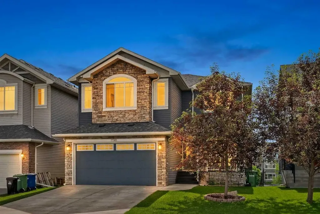 1798 Baywater Street SW Airdrie AB T4B0A8
