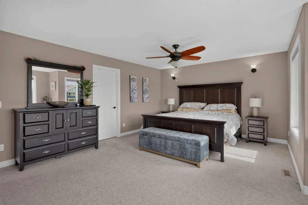 1798 Baywater Street SW Airdrie AB T4B0A8