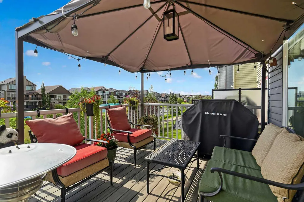 1798 Baywater Street SW Airdrie AB T4B0A8