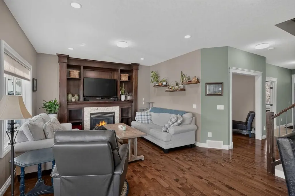 1798 Baywater Street SW Airdrie AB T4B0A8