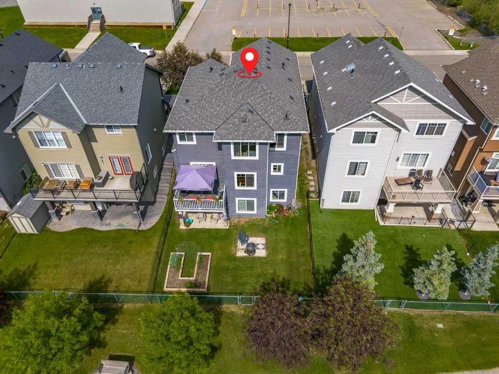 1798 Baywater Street SW Airdrie AB T4B0A8