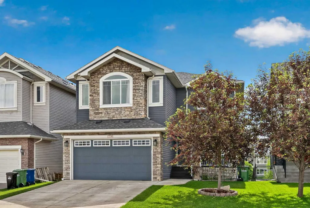1798 Baywater Street SW Airdrie AB T4B0A8