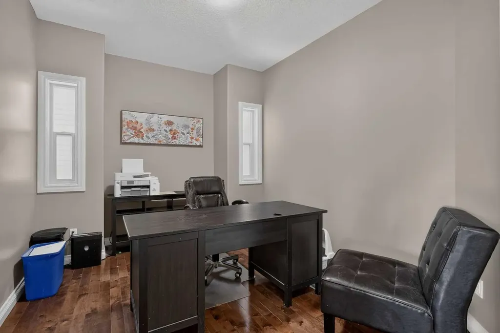 1798 Baywater Street SW Airdrie AB T4B0A8