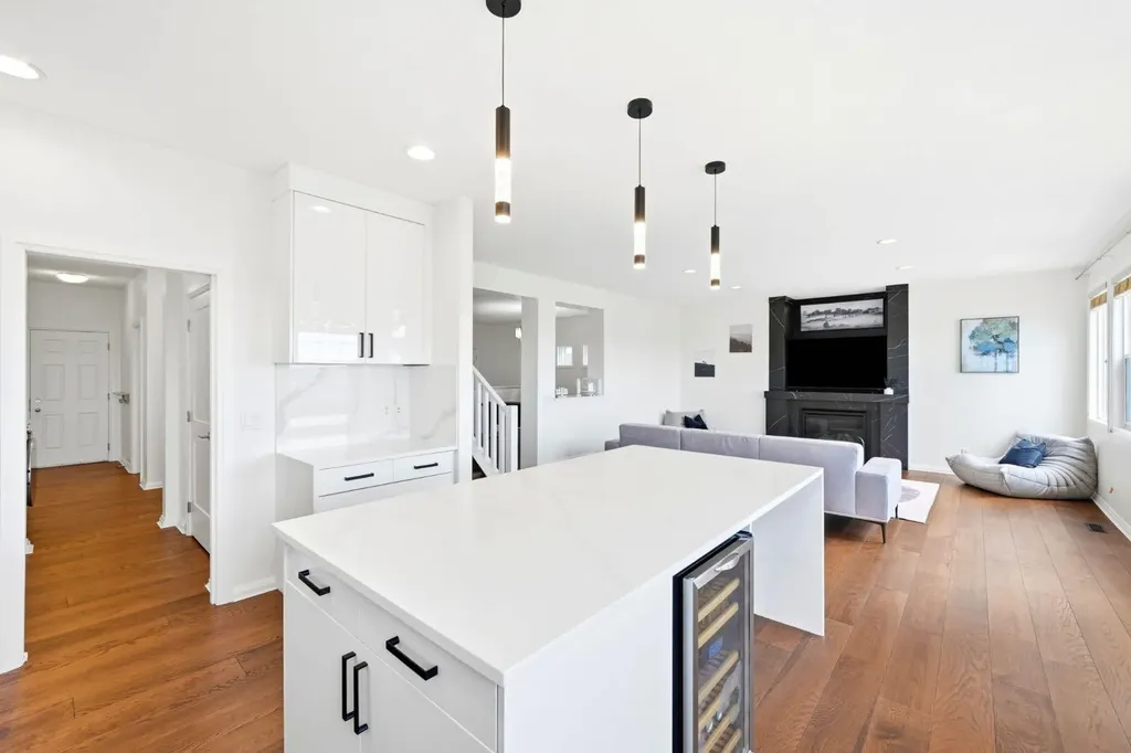 170 Panamount Road NW Calgary AB T3K 0H8