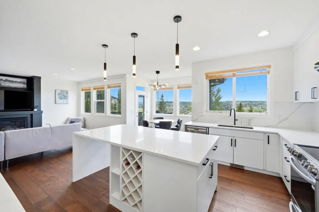 170 Panamount Road NW Calgary AB T3K 0H8