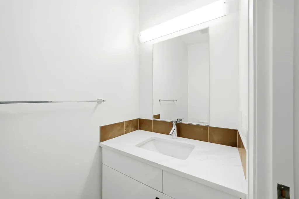 170 Panamount Road NW Calgary AB T3K 0H8