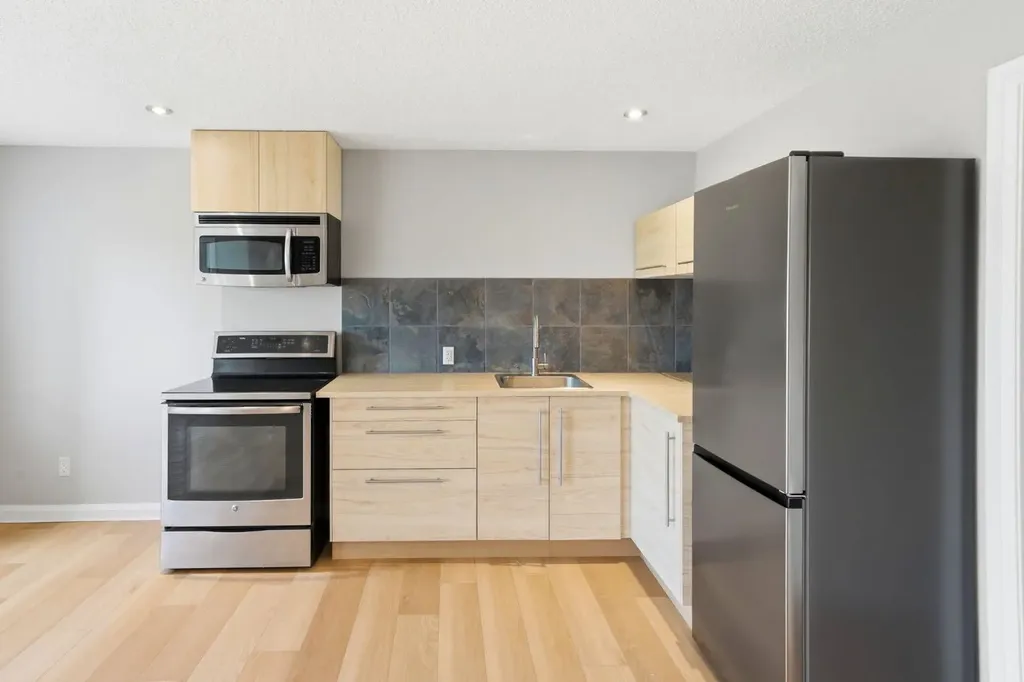 170 Panamount Road NW Calgary AB T3K 0H8