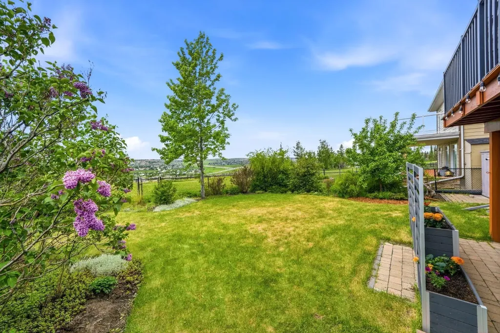170 Panamount Road NW Calgary AB T3K 0H8